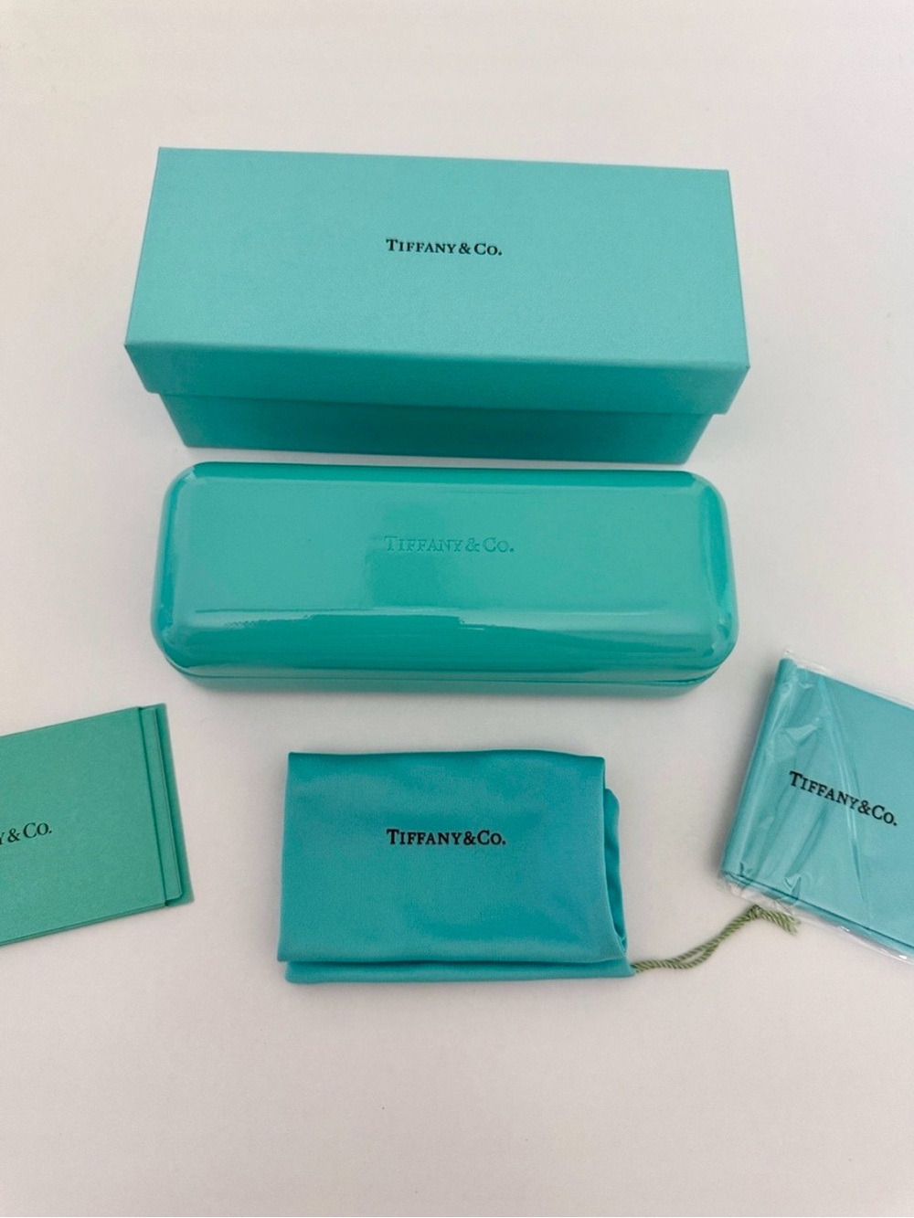 🩵Tiffany & Co. Signature Robin's Egg Blue Sunglasses Hard Case Set